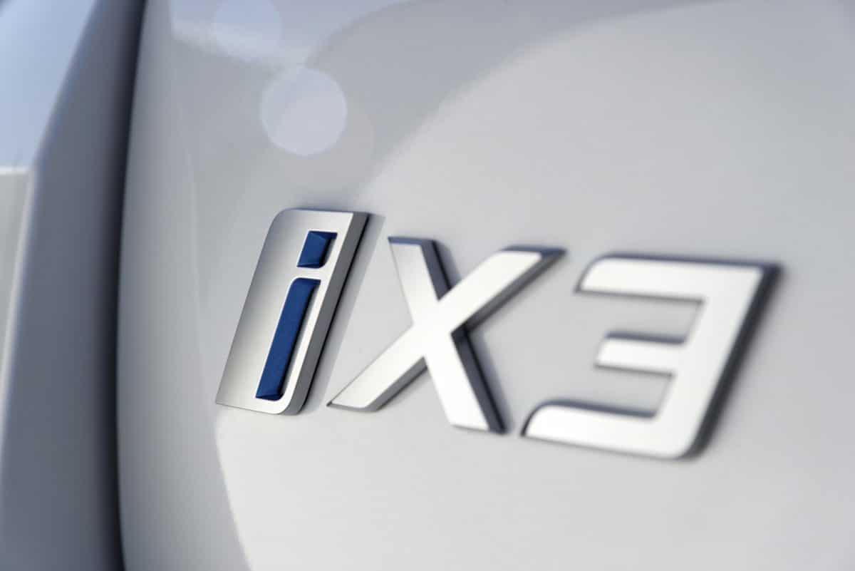 BMW iX3 8