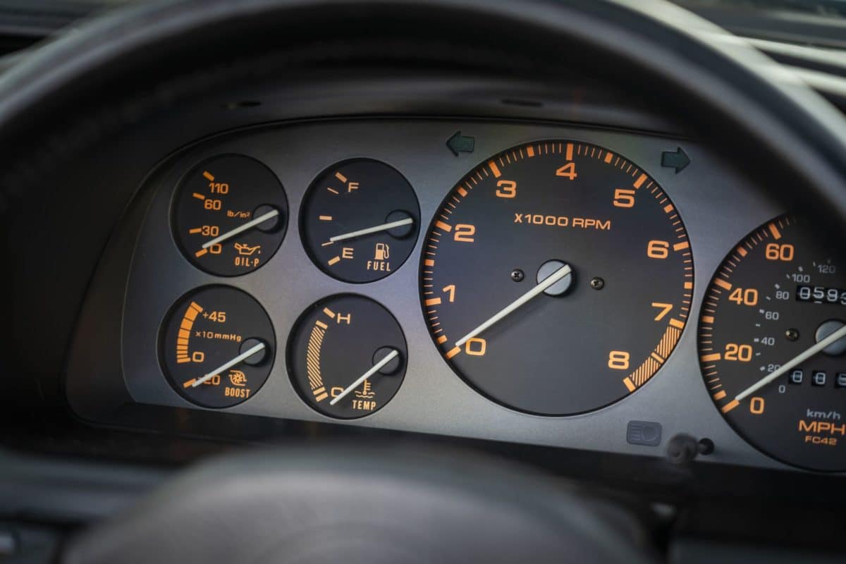 Mazda RX-7 II Turbo Cabrio Cockpit