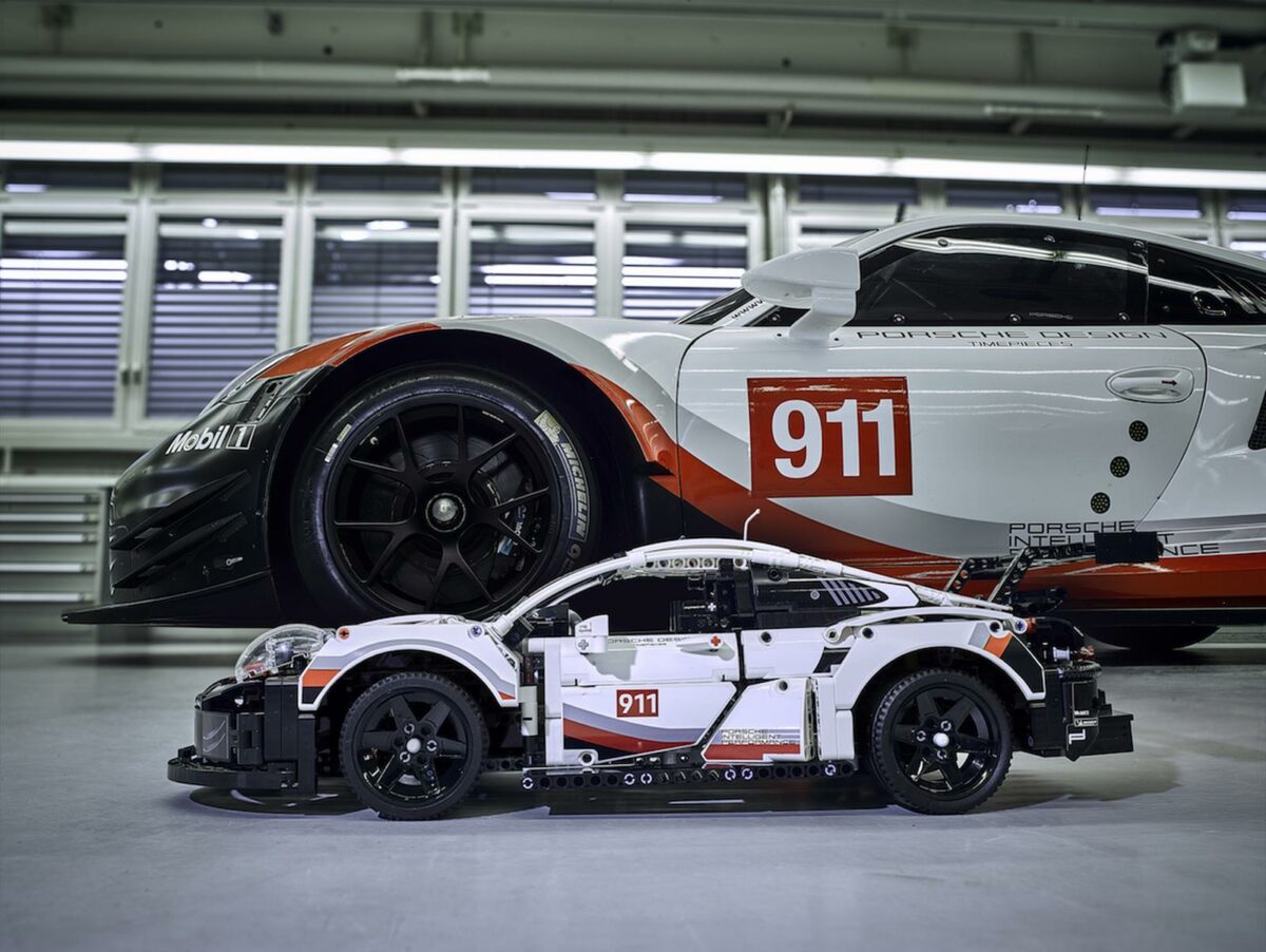 LEGO Porsche 911 RSR 1
