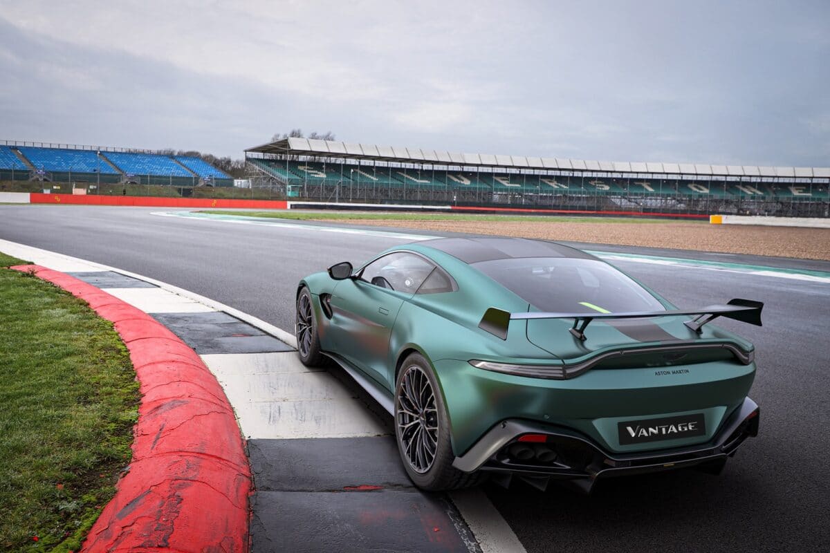 Aston Martin Vantage F1 Edition 5