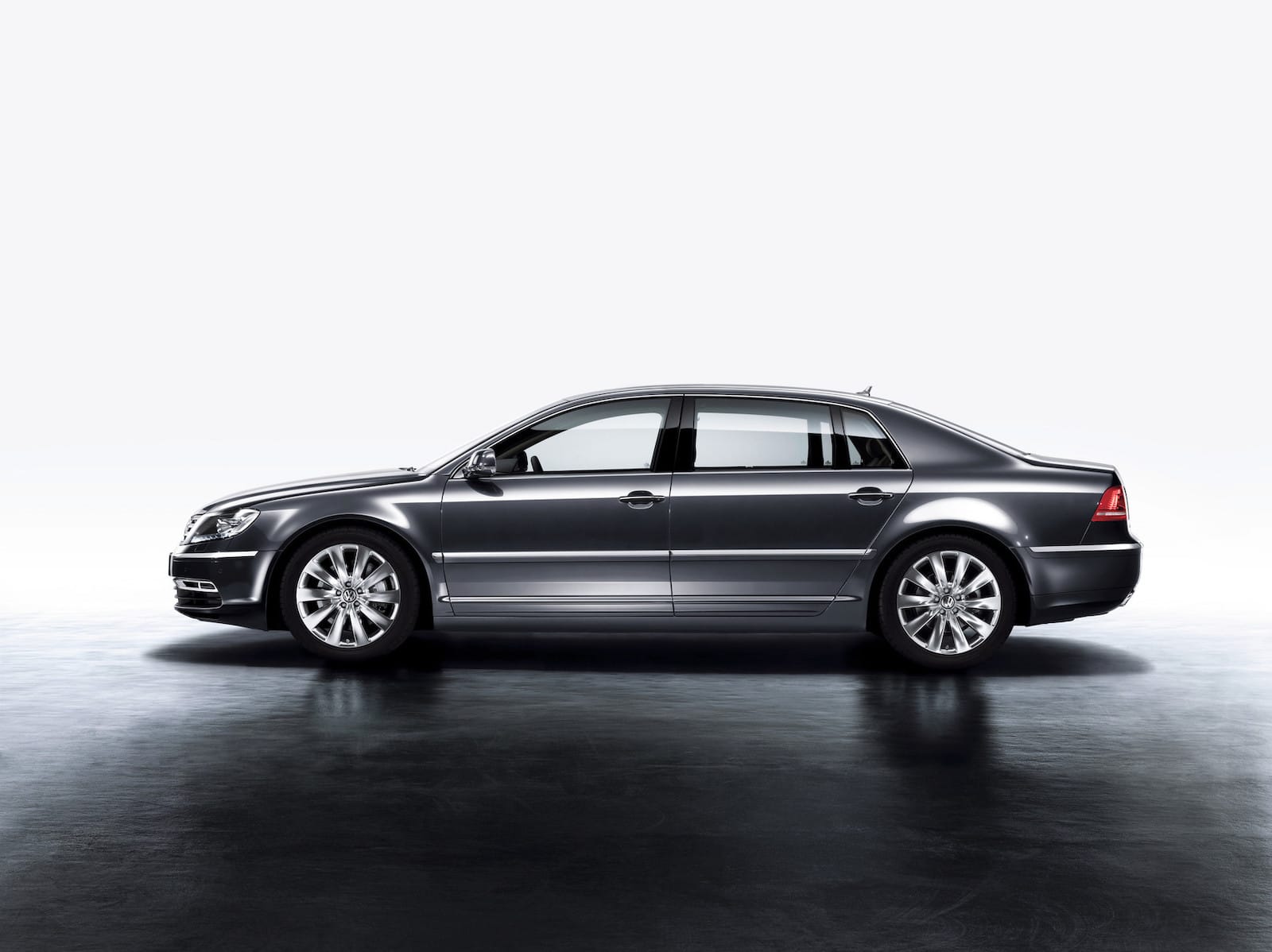 Produktbild von Chrom Zierrahmen Für VW Phaeton Schaltung – Edelstahl Poliert – TWFS Eigenproduktion