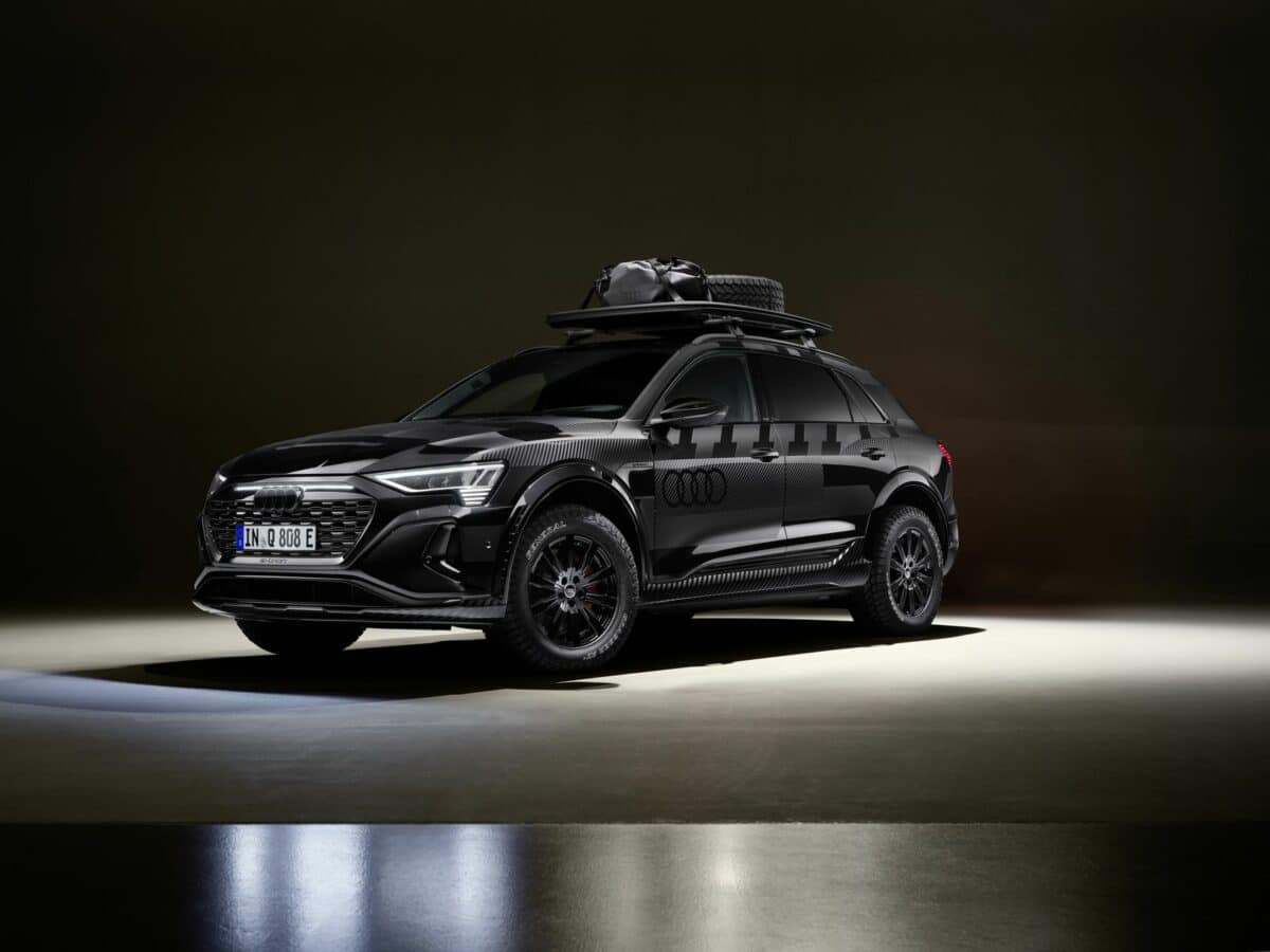 Audi Q8 e tron edition Dakar 17