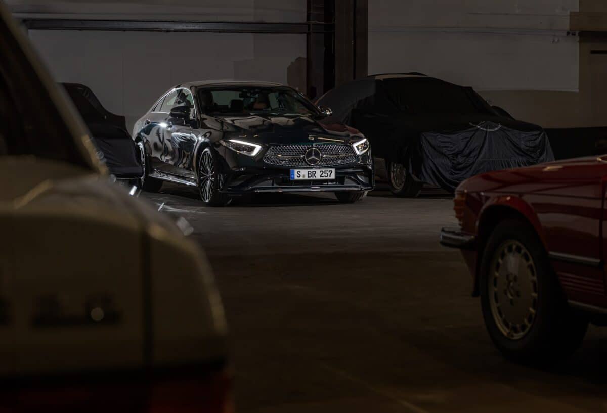 Bandablaeufer Mercedes CLS 20
