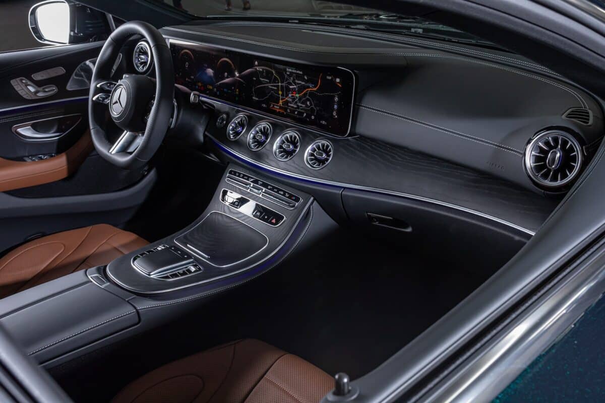 Bandablaeufer Mercedes CLS 4