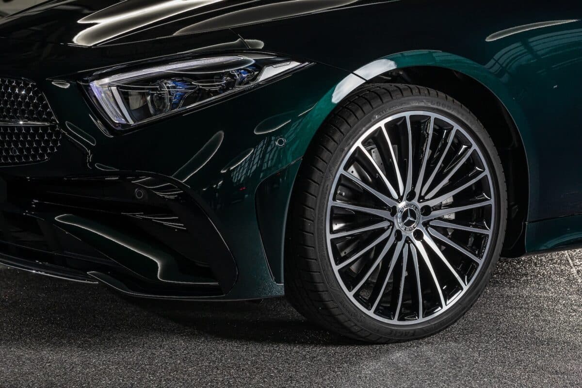 Bandablaeufer Mercedes CLS 5