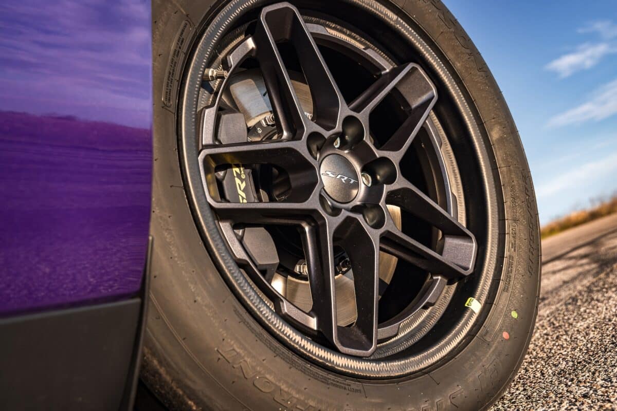Hennessey Demon 1700 16