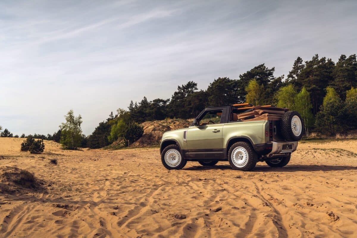 Land Rover Defender Cabrio 10