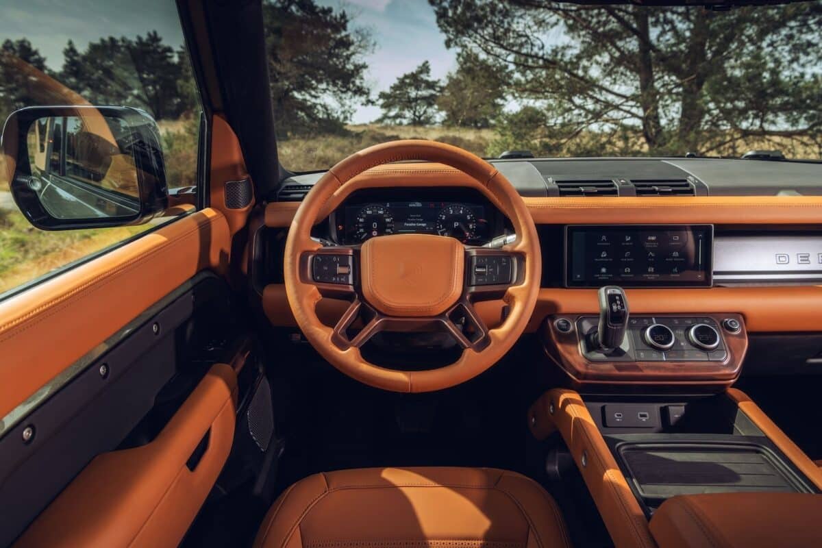 Land Rover Defender Cabrio 3