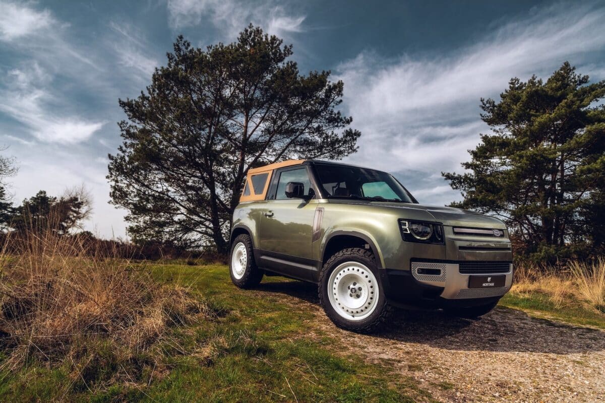 Land Rover Defender Cabrio 9