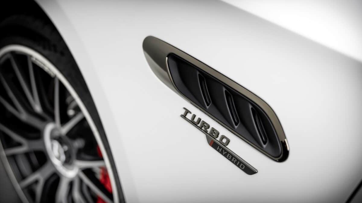Mercedes AMG E53 Hybrid 9