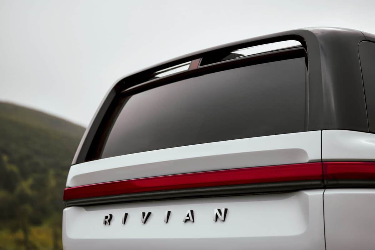 Rivian R2 4