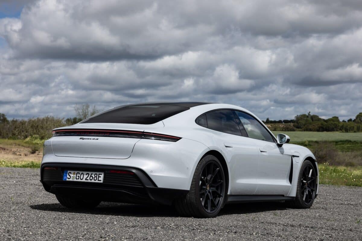 Porsche Taycan 4S 20