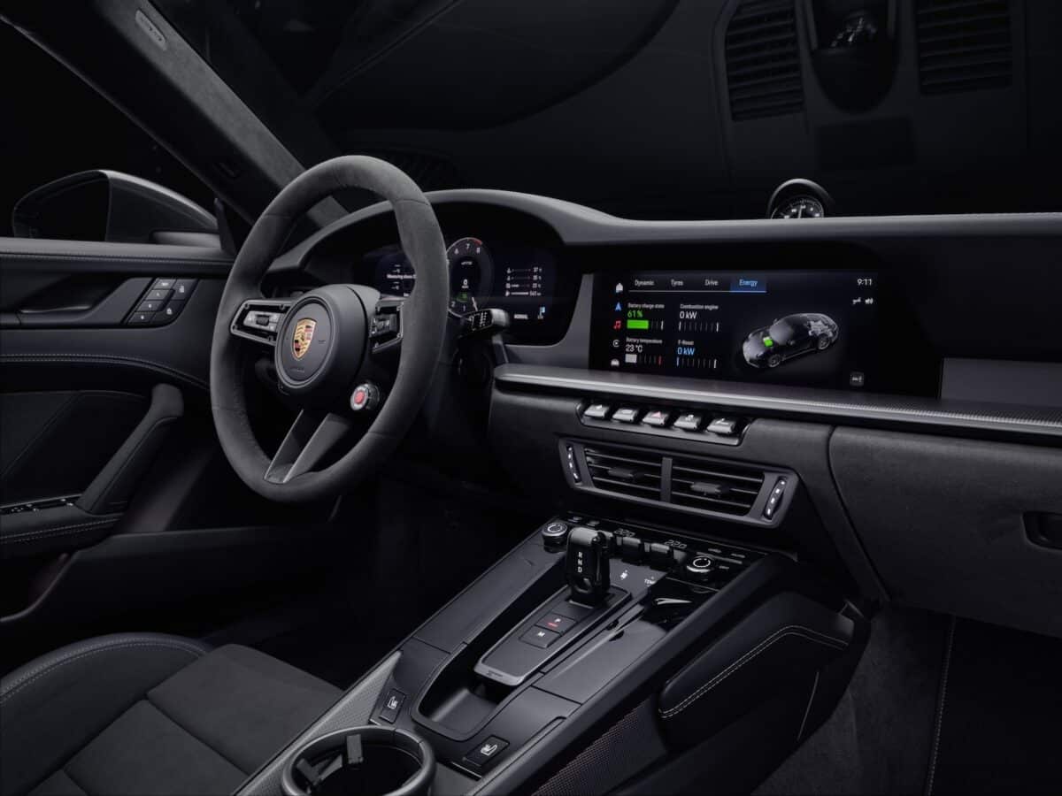 Porsche 911 T Hybrid 6