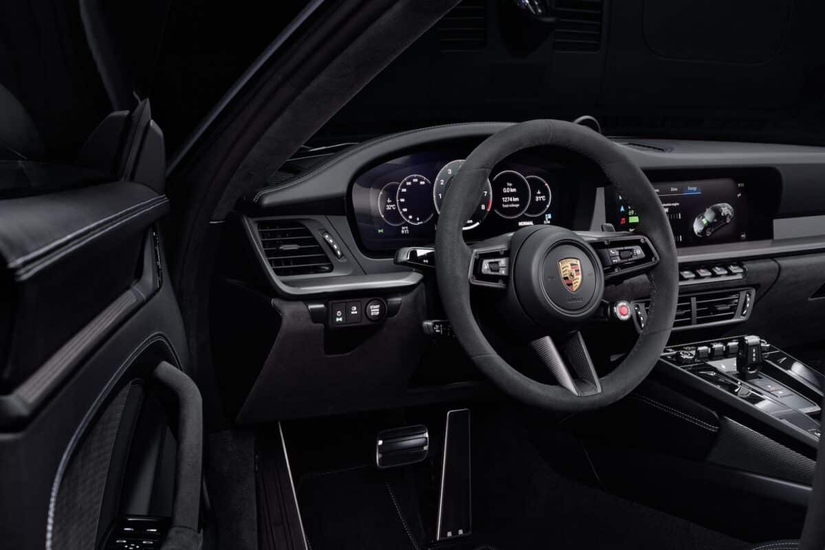 Porsche 911 T Hybrid 9