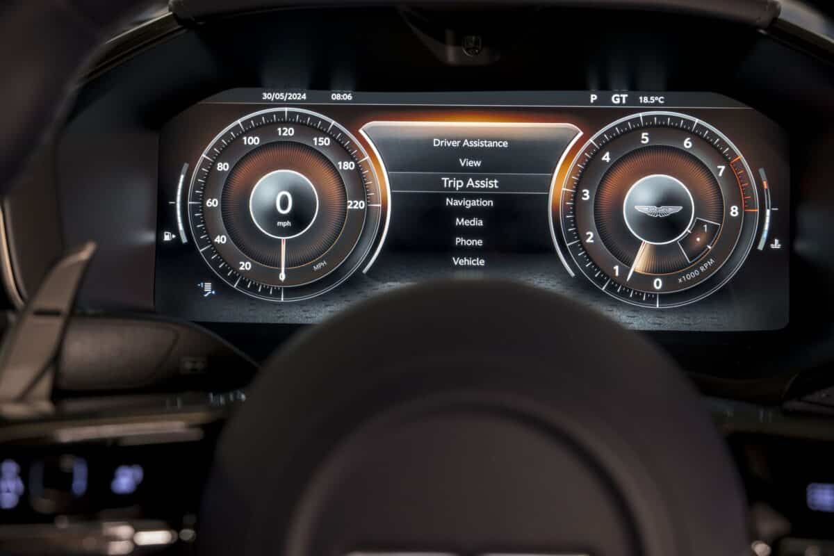 Aston Martin DBX707 MJ 2024 4