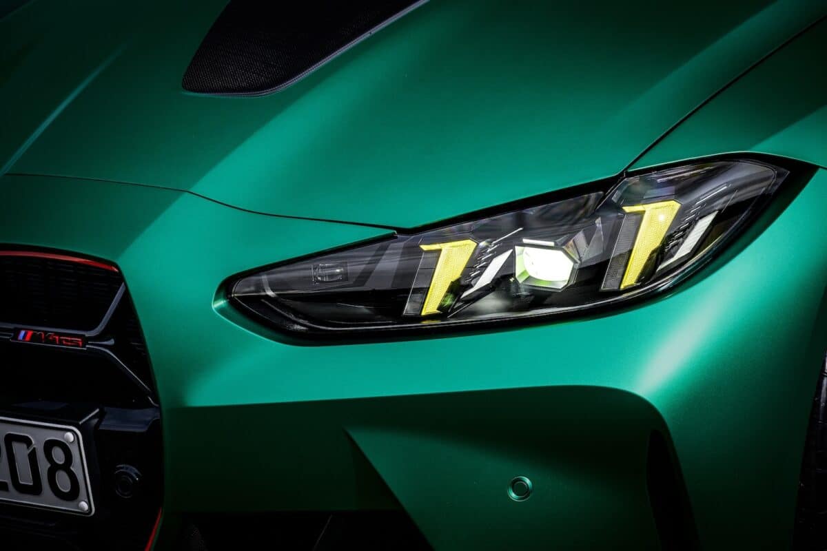 BMW M4 CS 3