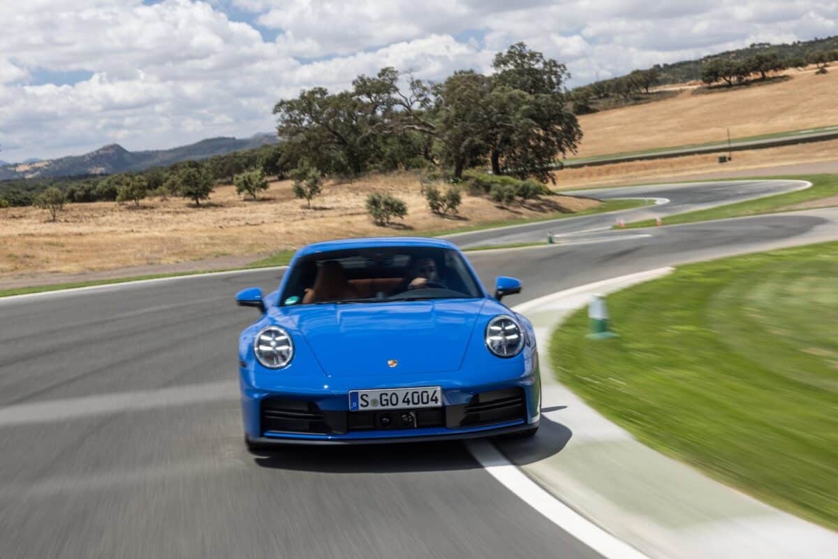 Porsche 911 T Hybrid 1