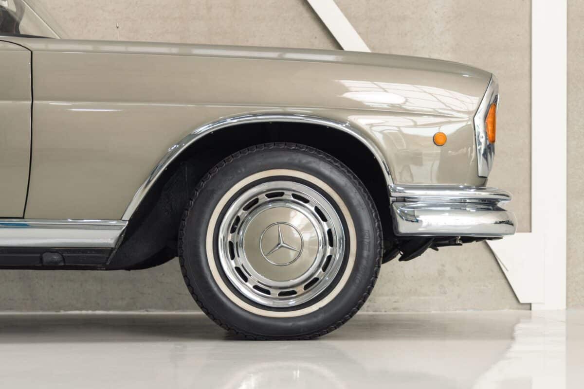Monceau eSE Coupe W111 Copyright Noortje Blokland 5