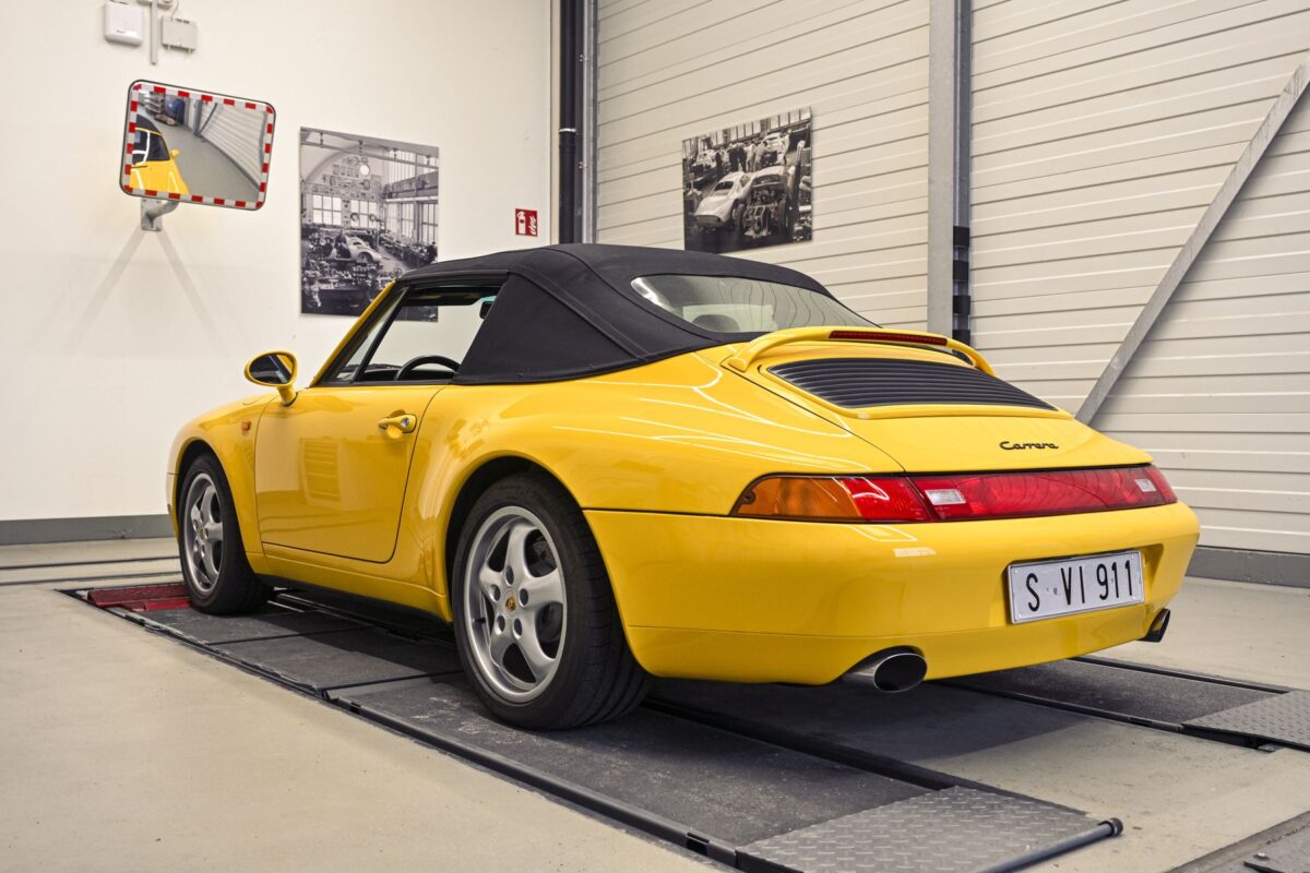 Sonderwunsch Werksunikat Porsche 911 Speedster 993 19