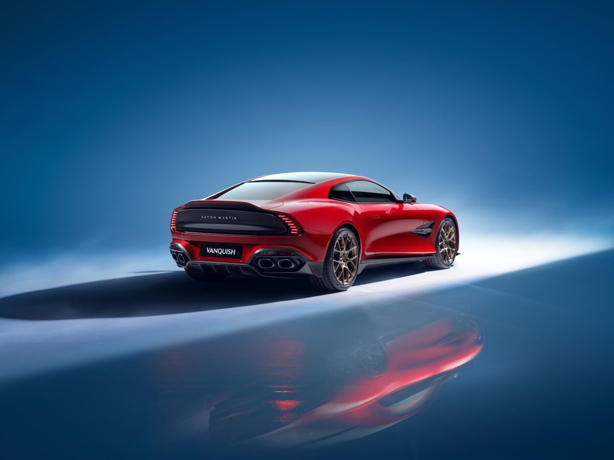 Aston Martin Vanquish 7