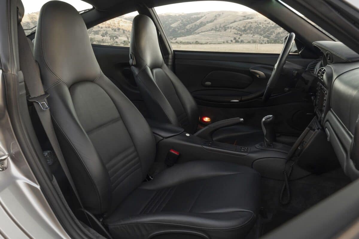 Porsche 911 Turbo S Coupe 996 3