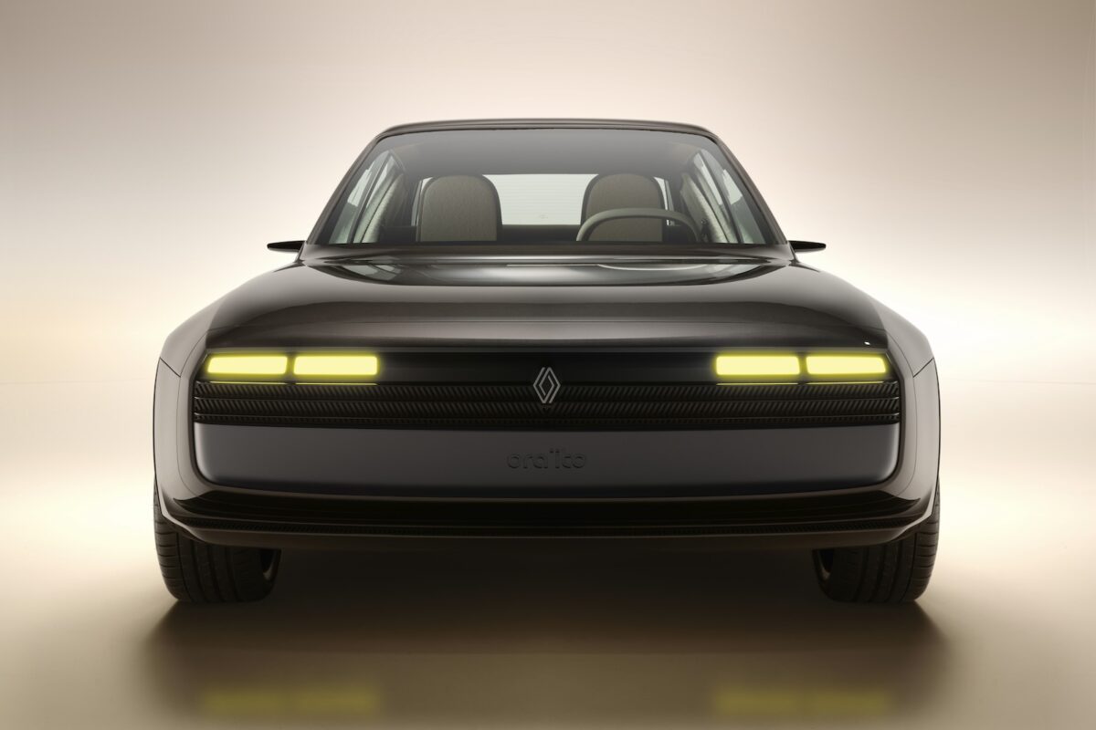 Renault R17 Electric Restomod 4