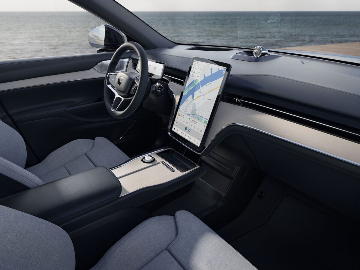 Volvo EX90 3