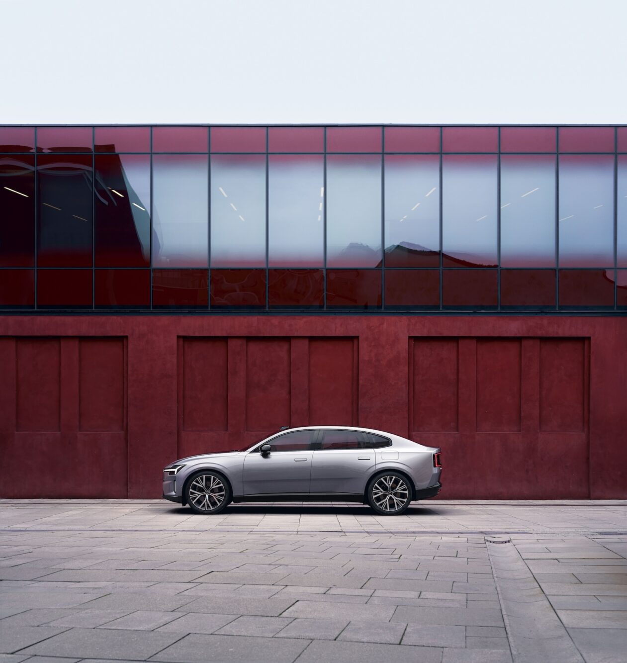 Volvo ES90 5