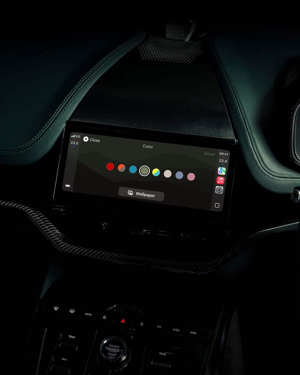 Apple CarPlay Ultra 8
