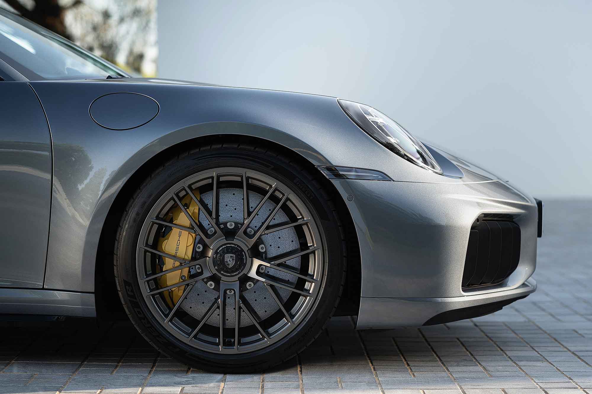 Porsche 911 Turbo S 2025 3