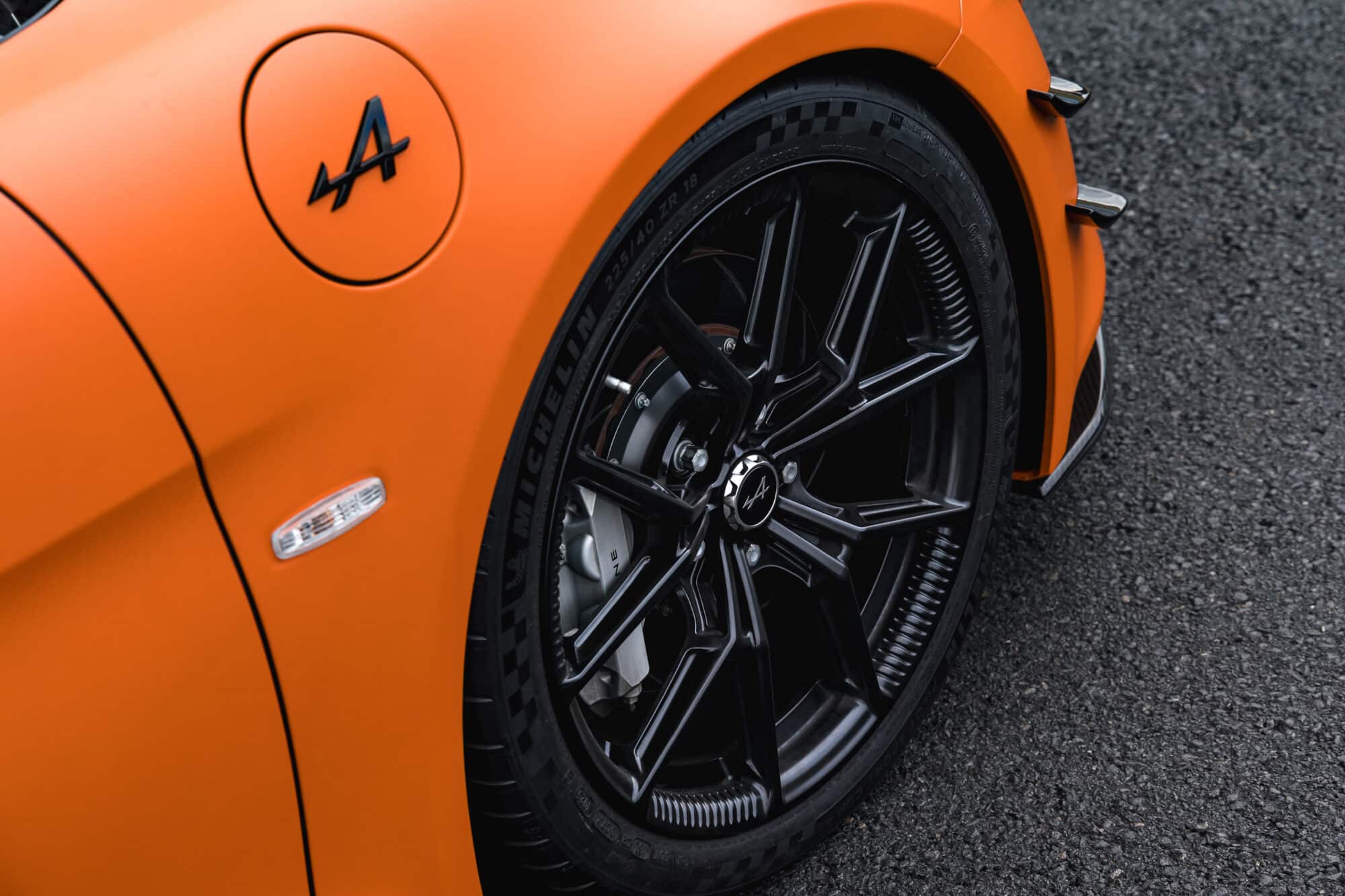 Alpine A110 R Ultime Orange 2