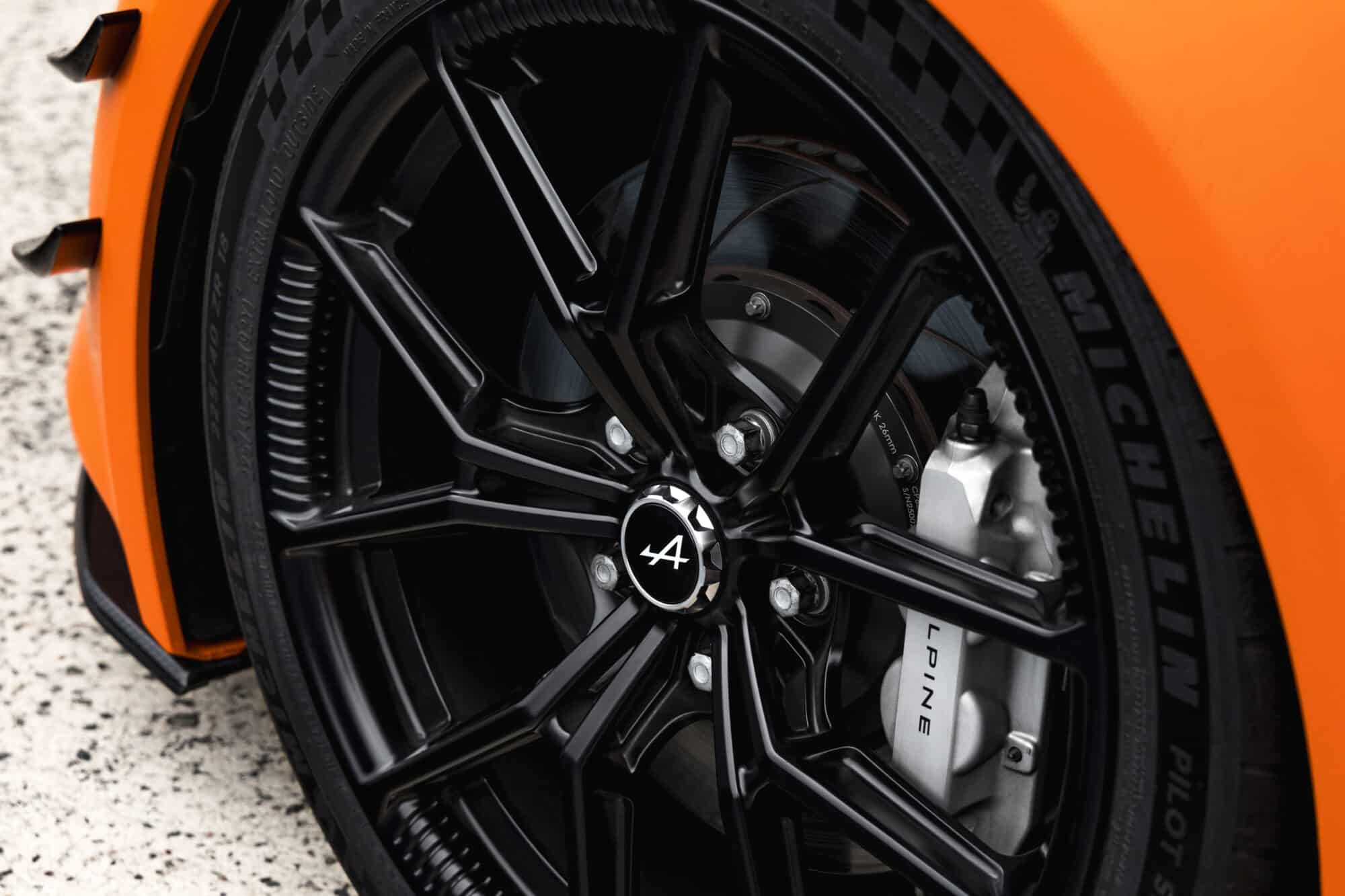 Alpine A110 R Ultime Orange 5