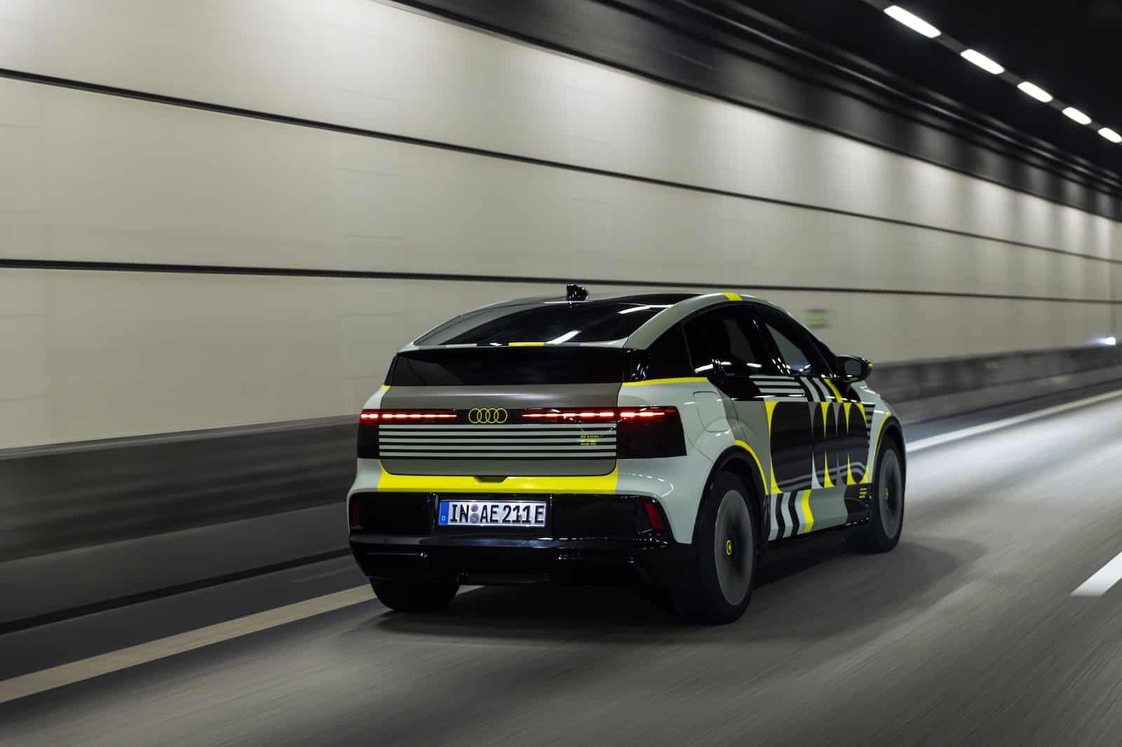 Audi A2 etron 6