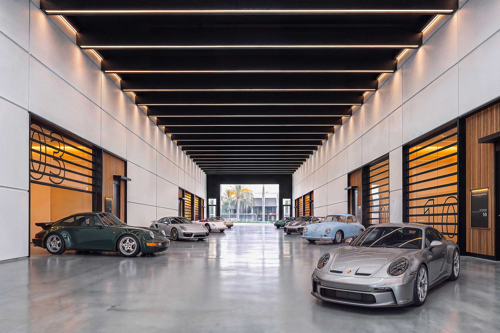 Porsche Design Concours 4