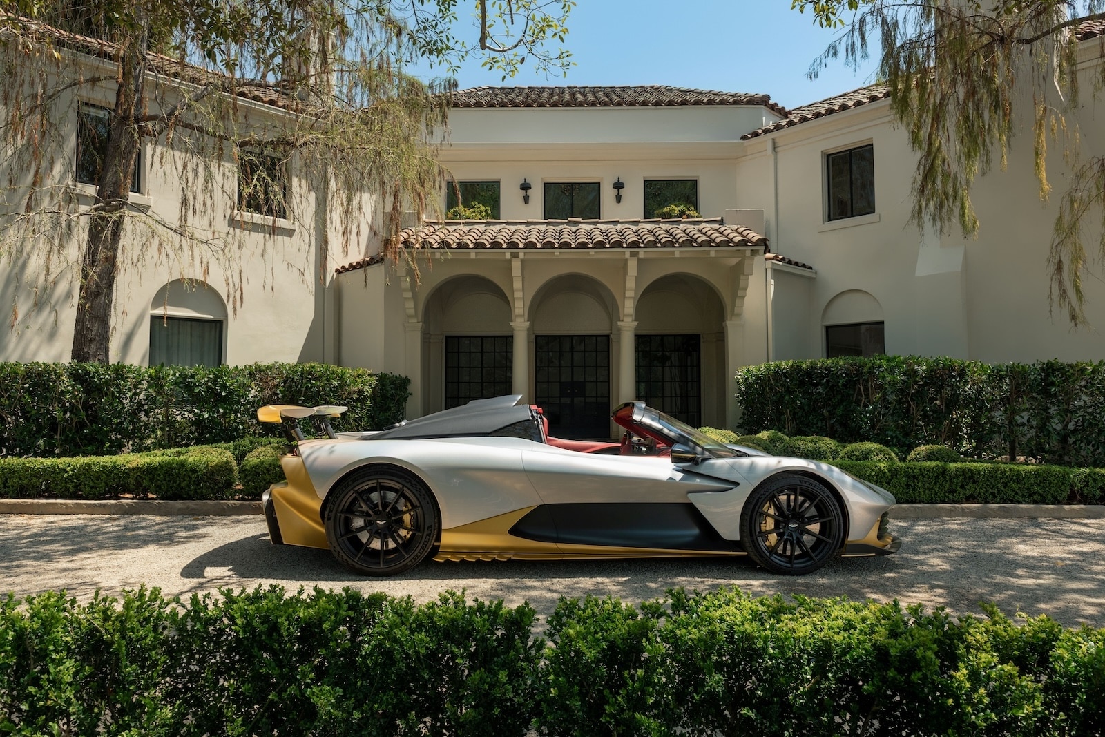 Aston Martin Valhalla Spider 10